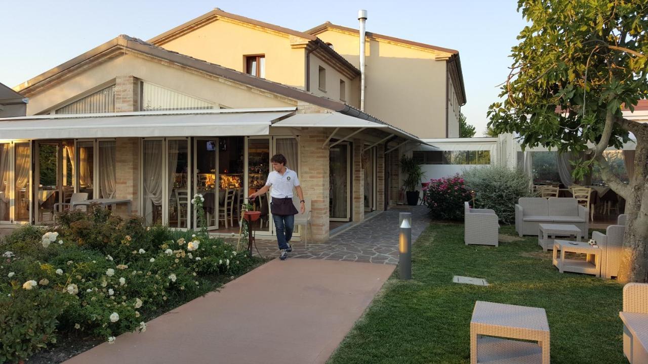 Locanda Borgognina Lucrezia Εξωτερικό φωτογραφία